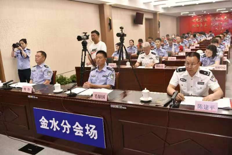 郑州市公安局金水分局：弘扬建*党**精神学先进树典型