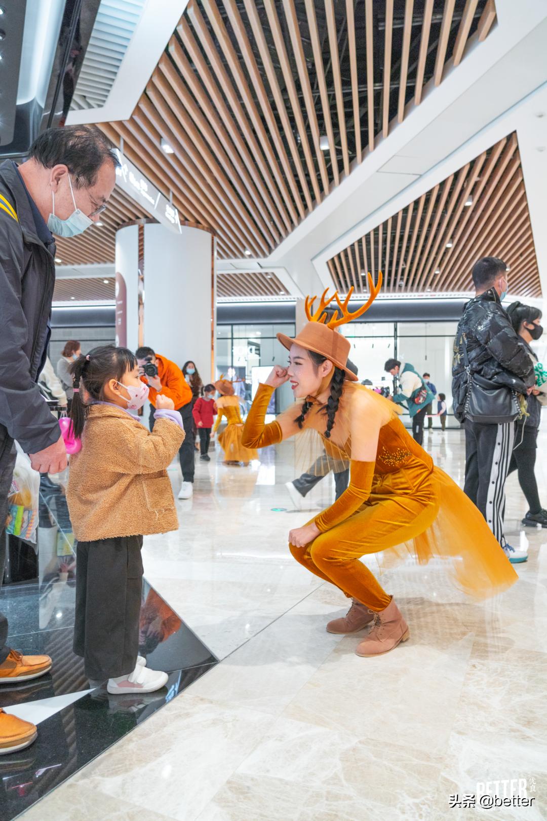跟随一群奇幻麋鹿，我开启了一场「森」诞之旅