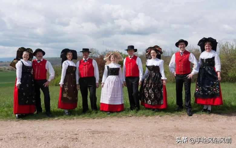 法国民族服装,法国和沙俄军服