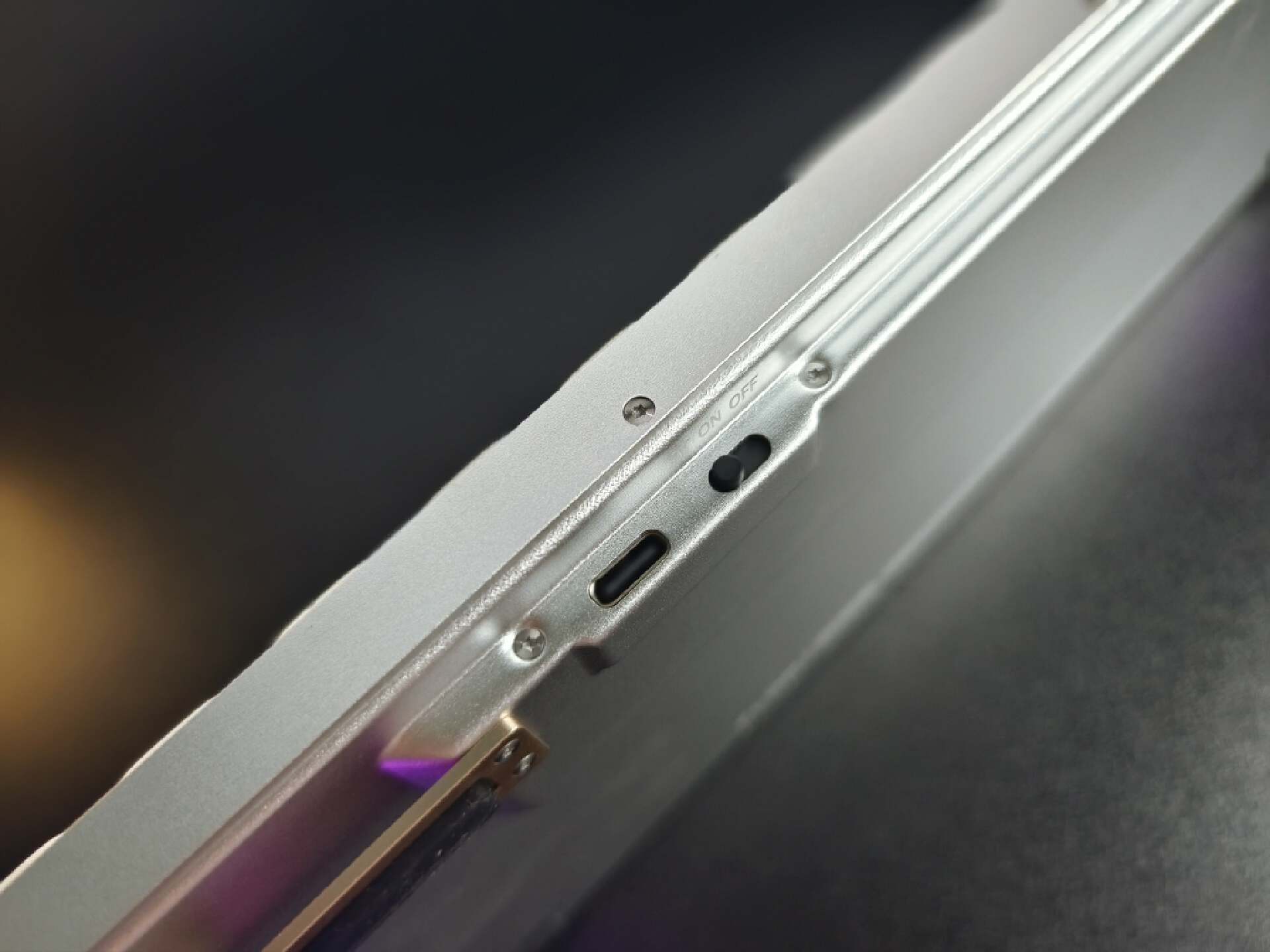 洛斐小顺键盘如何切换设备,洛斐小顺键盘可以自己换轴体吗