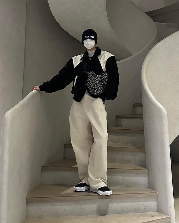 韩国穿搭ins大牌时尚博主,韩国穿搭ins时尚博主elborn