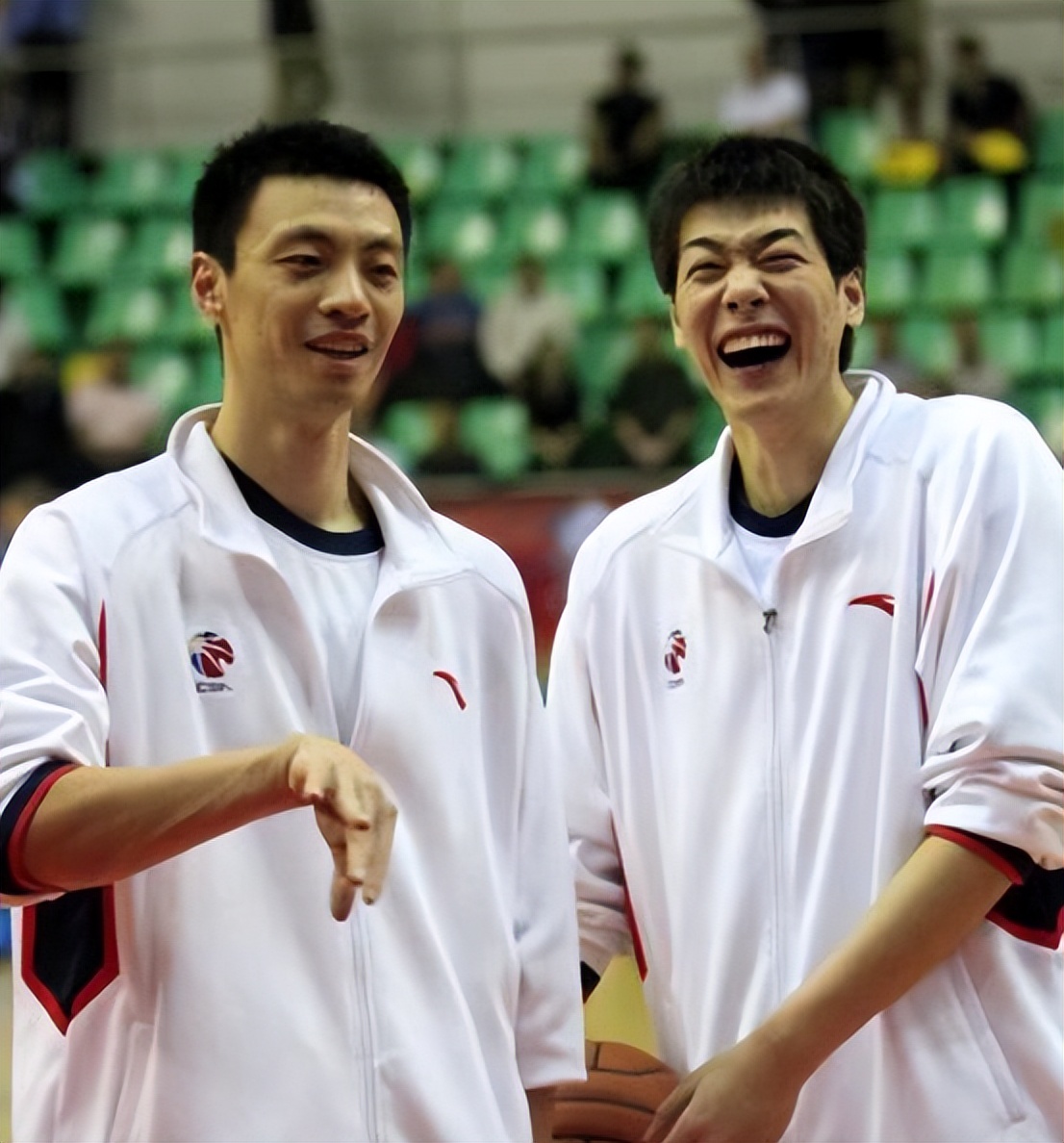 广东宏远8冠王后几年没拿冠军,8年7冠时期的广东队