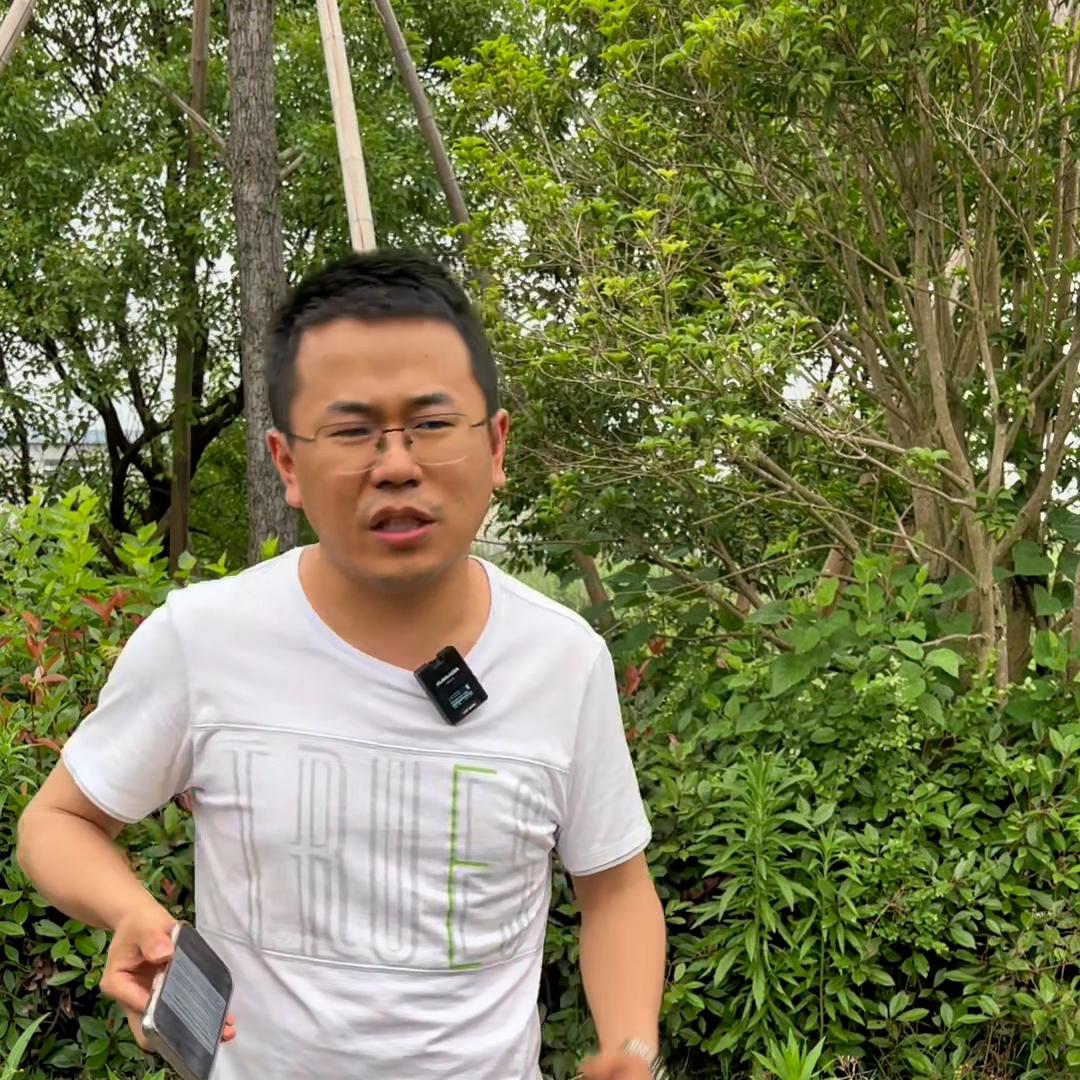 兄弟们莫催我直播，我说话太多，都痛……晚上真直播的话...