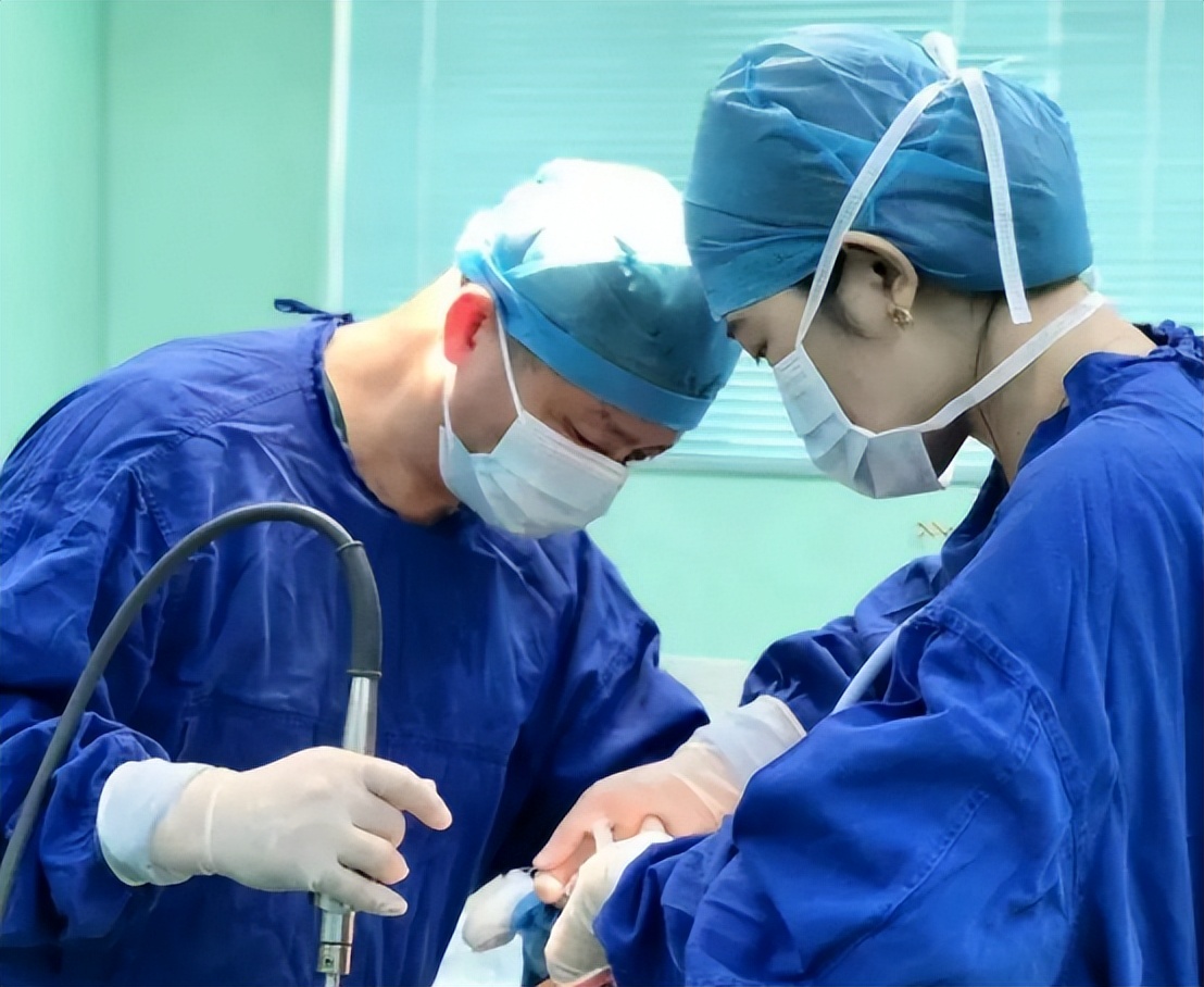 胃癌中晚期恶性肿瘤怎么治疗好,恶性程度低的胃癌