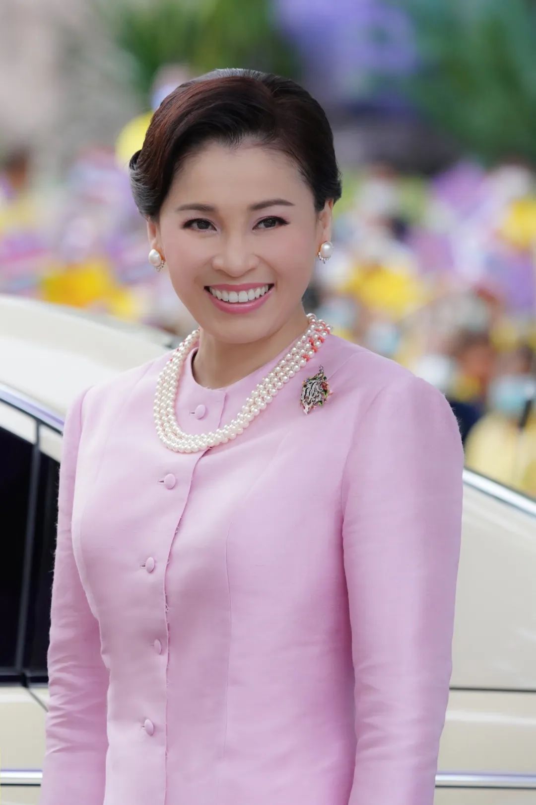 泰王子苏提达近况,泰王晒苏提达笑脸照