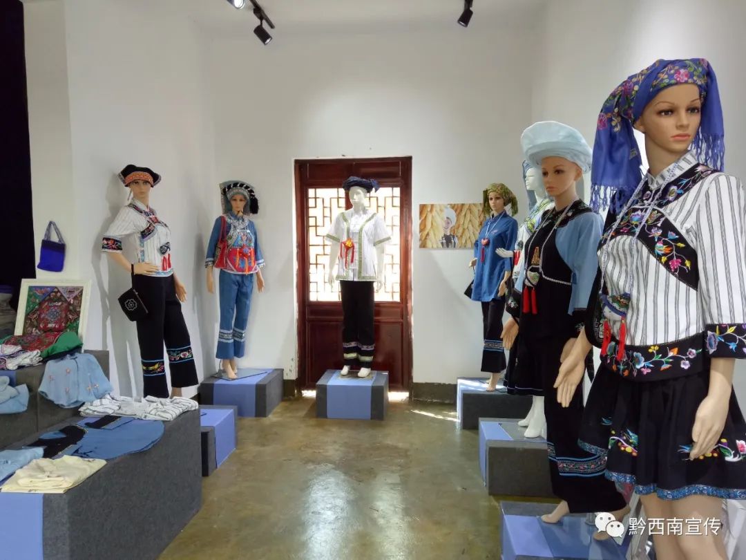 黔西南州布依族和苗族穿戴区别,兴义旅游布依族传统服饰