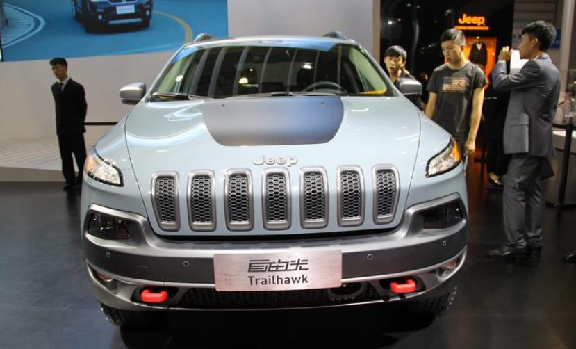 中国第一代越野人教科书,05年小切诺基越野视频