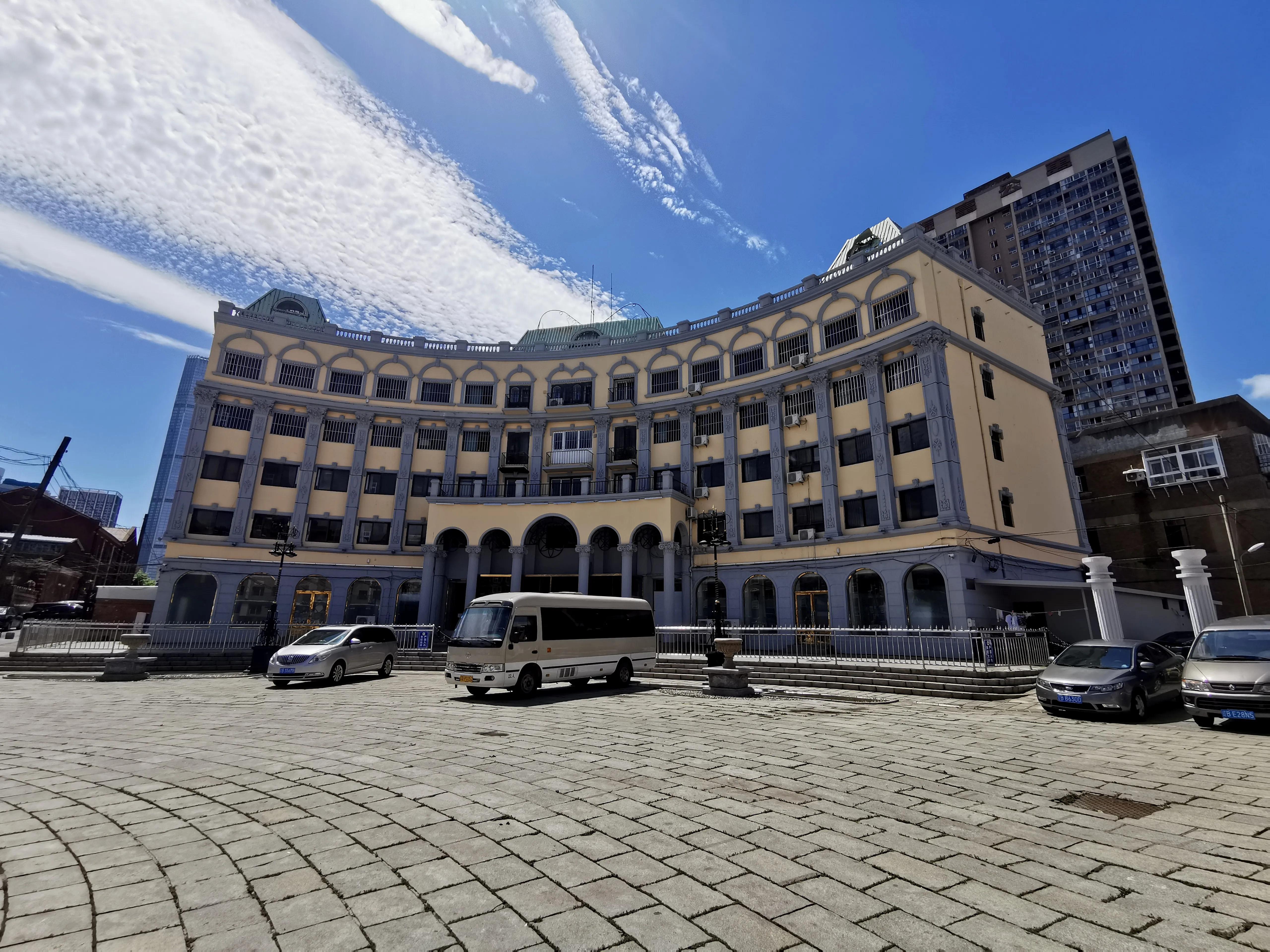 中山广场大连老视频,大连中山广场百年沧桑