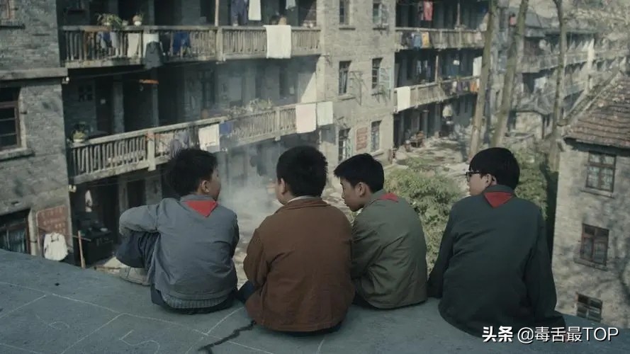 近20年评分最高的十部电影推荐,10部值得一看的经典高分电影推荐