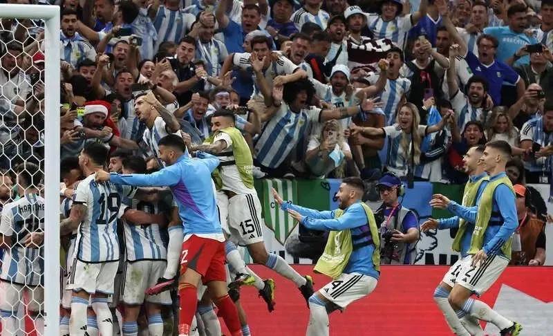 2022卡塔尔世界杯经典场面回顾,回顾2022卡塔尔世界杯经典瞬间