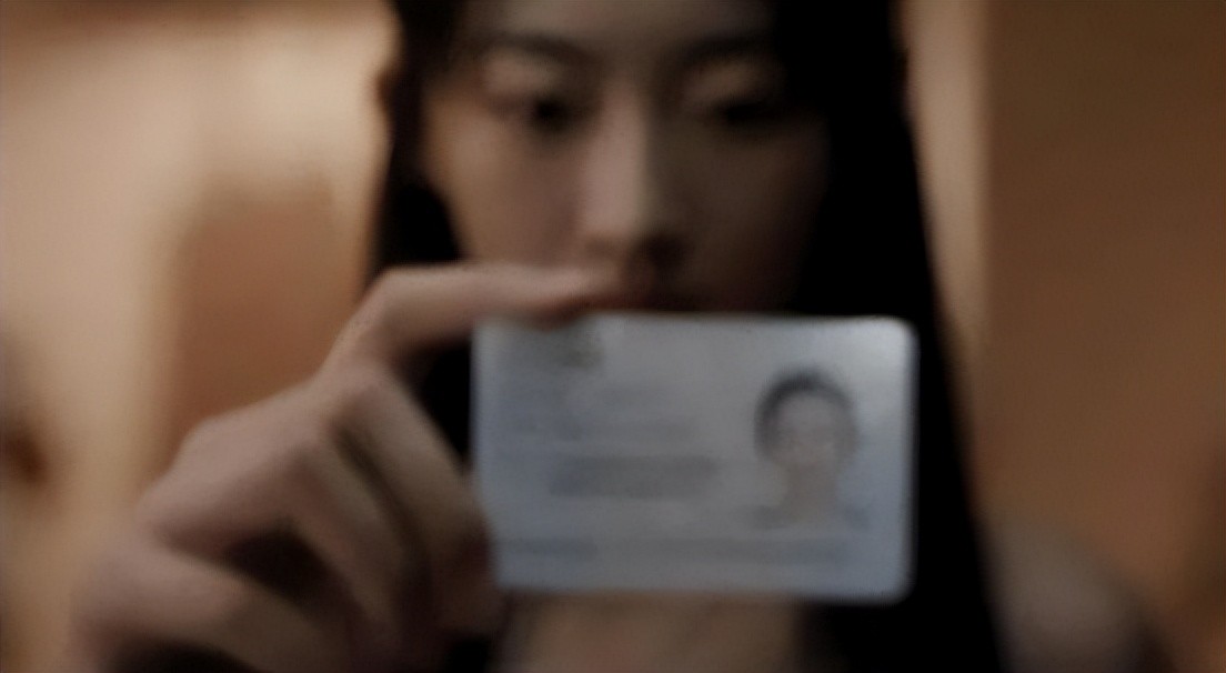 00后女生用一万块创业,00后女孩努力挣钱