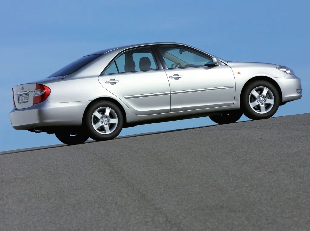 2002年款丰田佳美的时间怎么调,2002年丰田佳美后面字是怎样贴