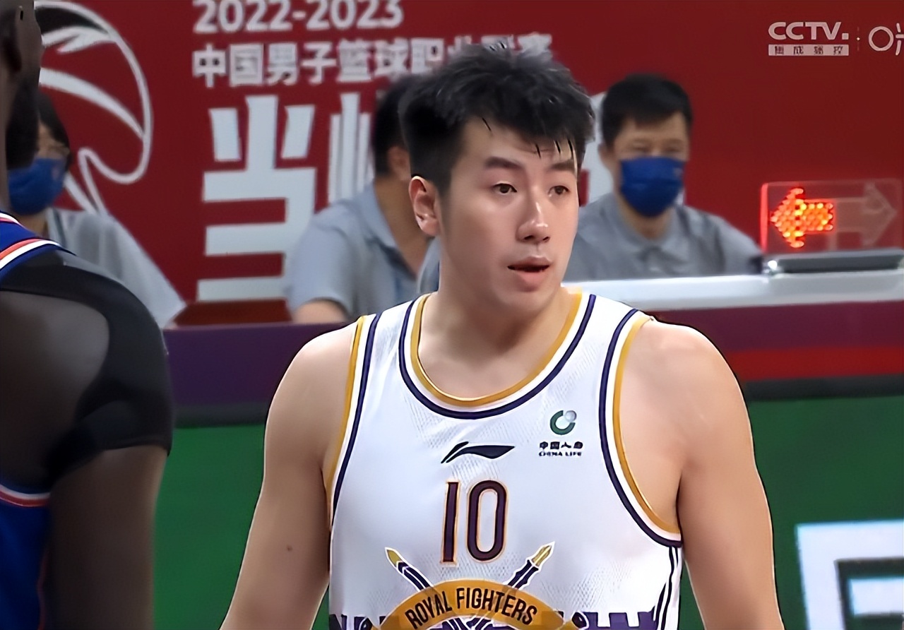 北控13分大逆转晋级八强,马布里末节30分逆转