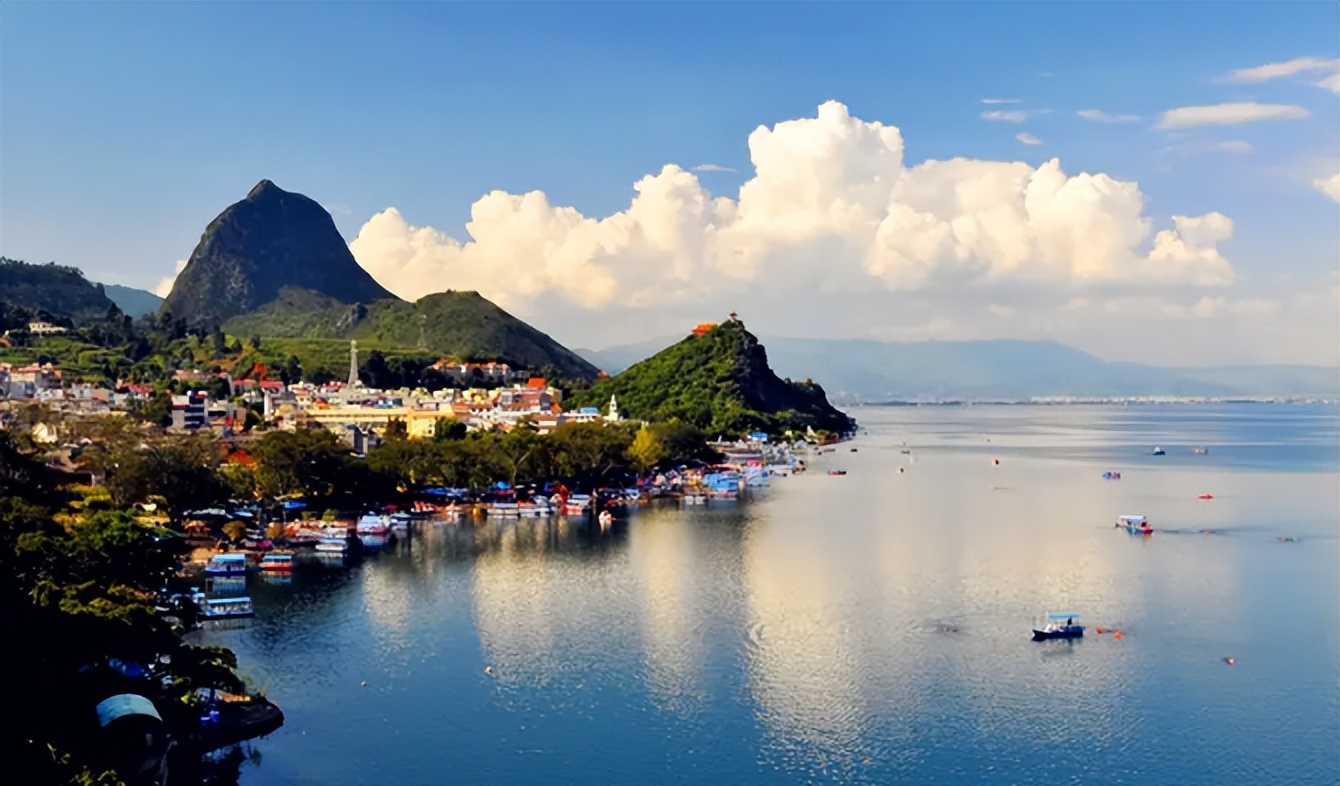 云南昆明繁华的地方,云南昆明必去的几个地方