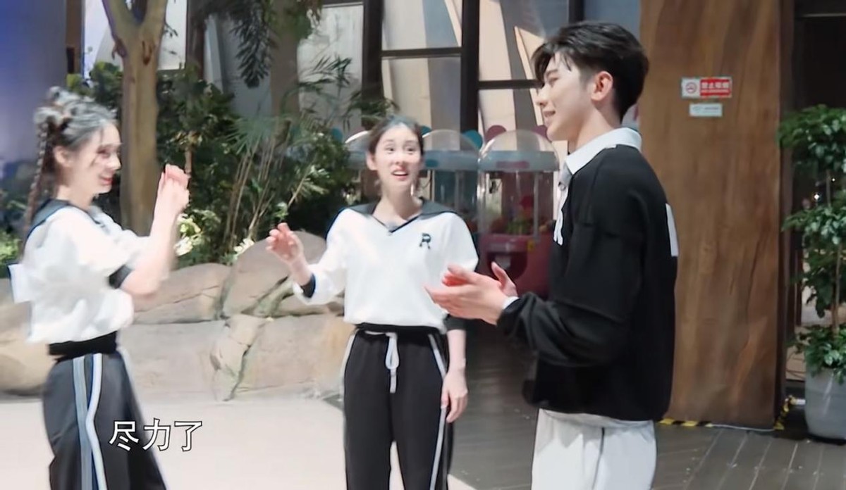 奔跑吧第7季首播撕名牌,奔跑吧第七季首播撕名牌