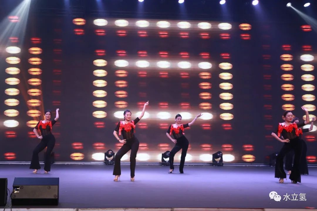 信挚出席德爱会“爱满人间”公益颁奖盛典并荣获深圳市爱心企业奖