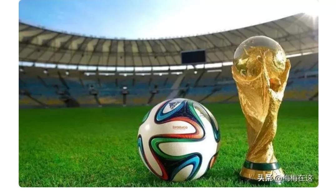 英格兰英雄凯恩射飞点球，法国佬趁机抢四，欲乘非洲骏马去争冠