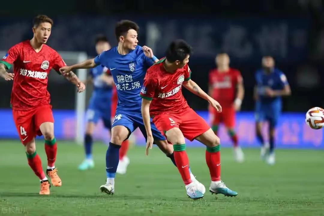 中超武汉三镇豪取11连胜继续领跑,2023年中超十六轮泰山对申花视频