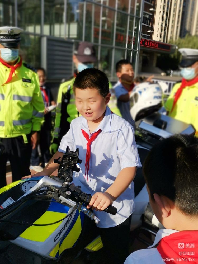 文明交通伴我行：小店区第二实验小学交通宣传月在行动