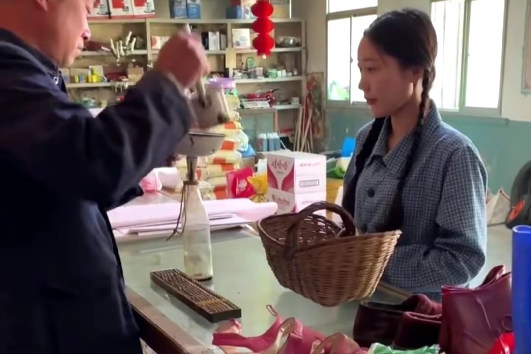 三十多年前供销社卖过的物件,四十年前供销社