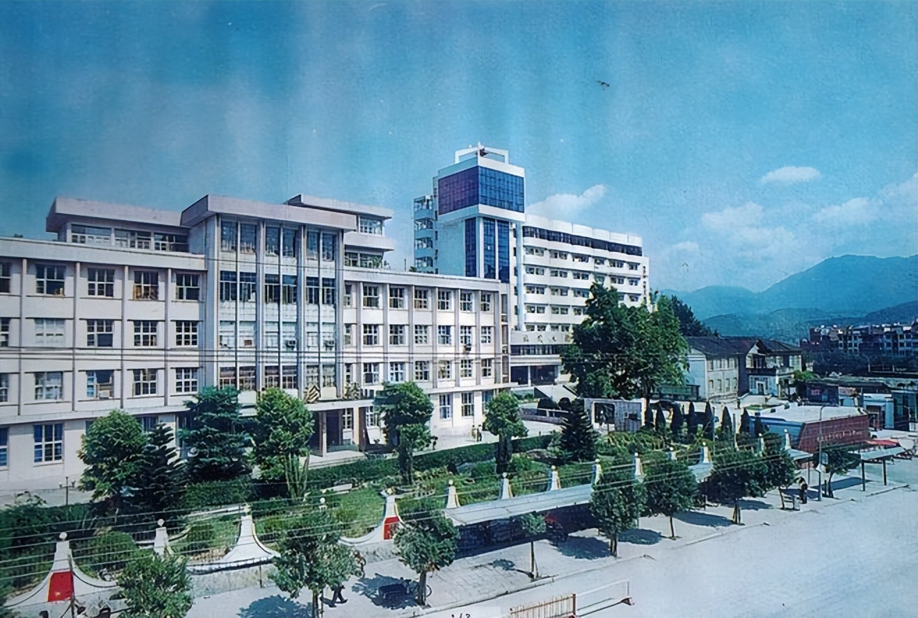 非凡十年医疗的变化,非凡十年逐梦前行视频素材