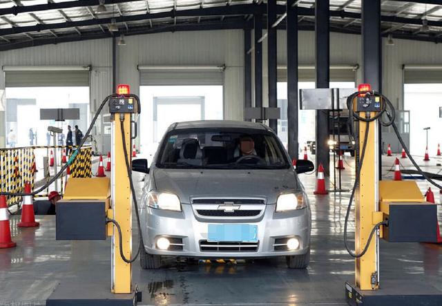 汽车年检要带哪些资料,汽车年检需要什么手续和材料