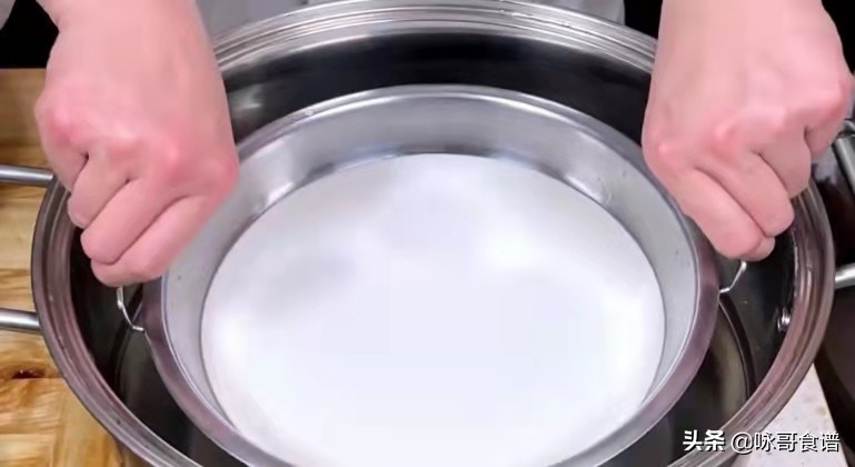 平底锅做凉皮不用洗面的凉皮做法,凉皮不洗面怎样做出劲道的凉皮