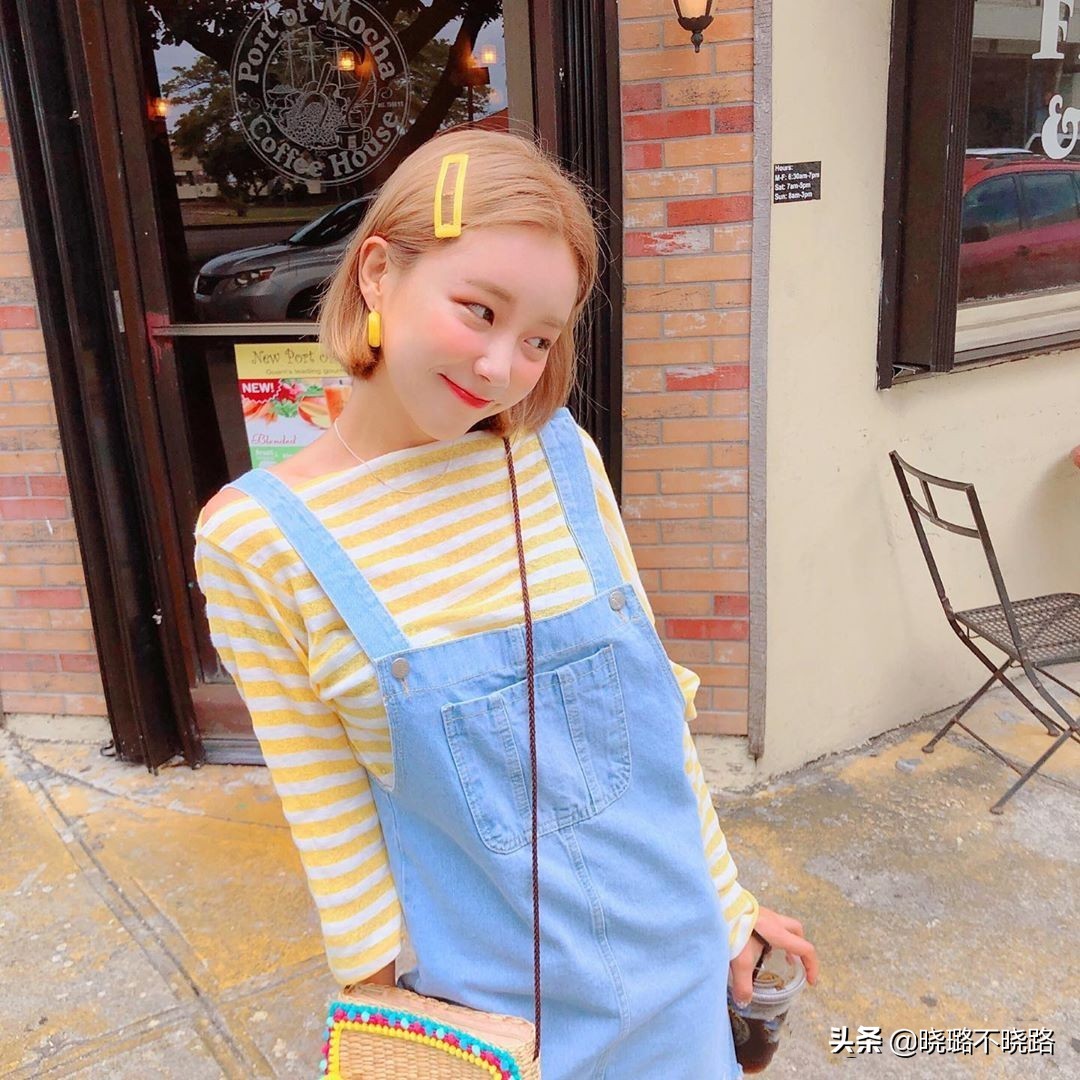 韩国女性高级感美女街拍,韩国街拍女孩夏天穿衣搭配