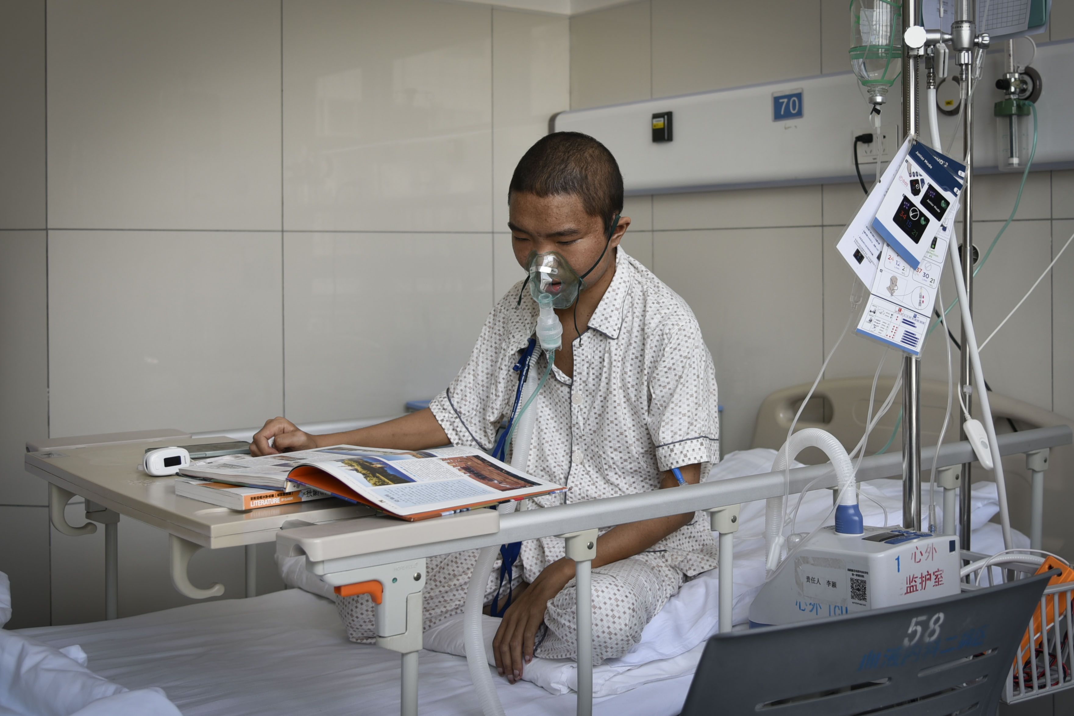 12岁男孩突然消瘦是什么原因,十六岁男孩急剧消瘦