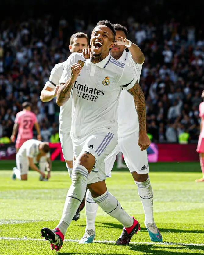 利物浦0-3不敌布莱顿全场,皇家马德里10比7逆转利物浦回放