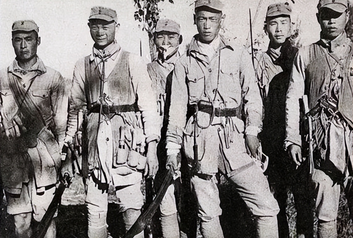 日本兵用一支烟炸沉自家战舰，日方对此拒不承认，还反咬美国一口