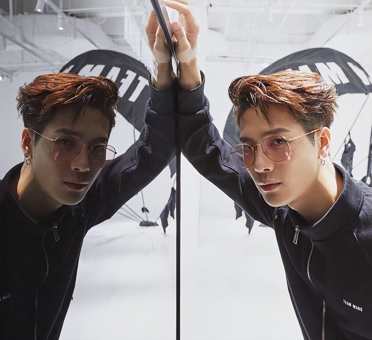 鹿晗潮牌服饰遭吐槽原视频,鹿晗卖货爆火