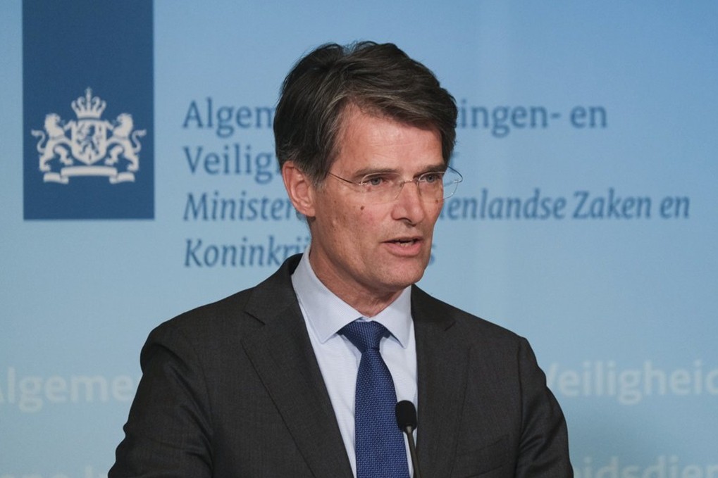 中国芯片不靠外国进口能够维持吗,中国要摆脱对进口芯片的过度依赖