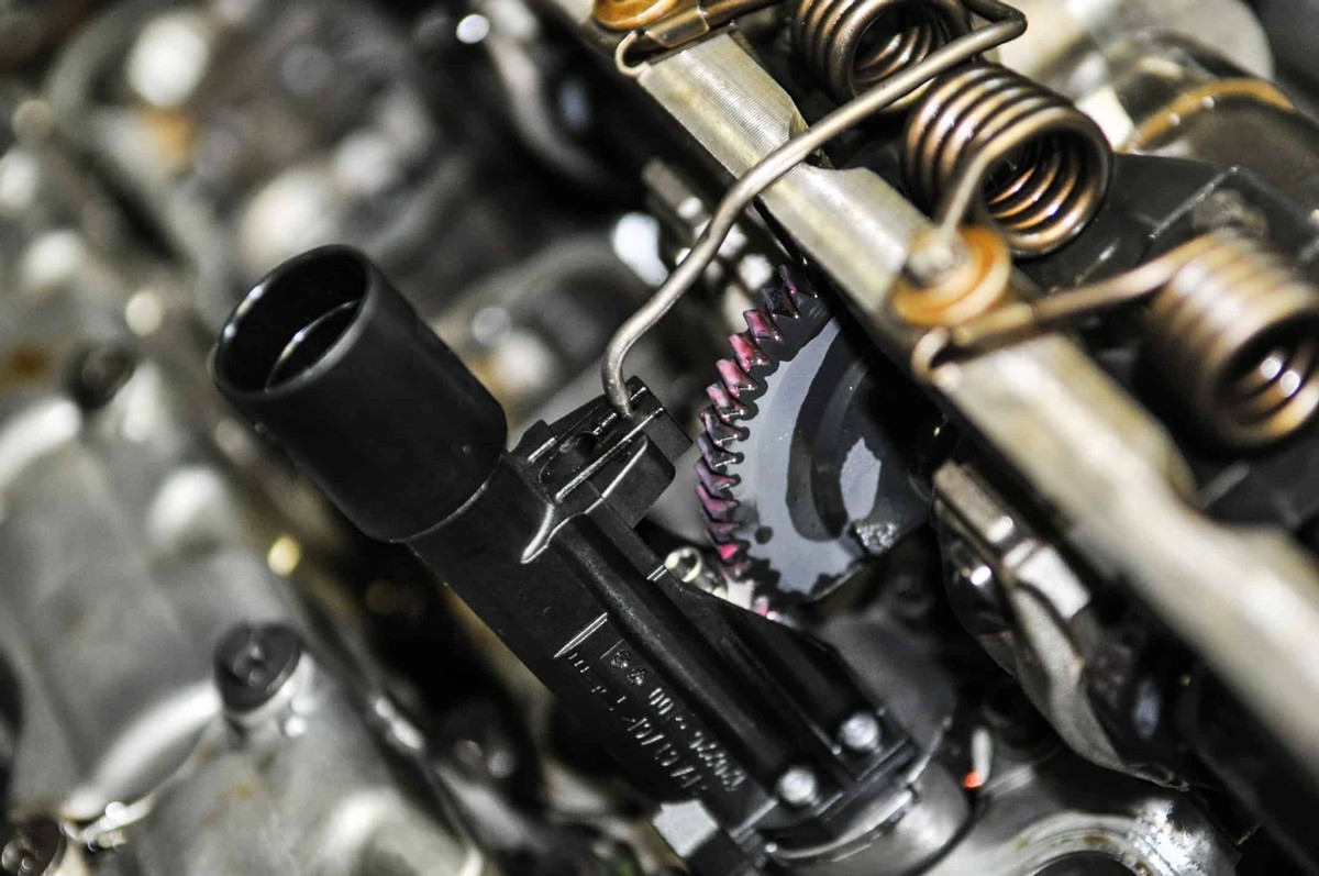 宝马和奔驰哪个故障率更高,奔驰e宝马5哪个故障率低