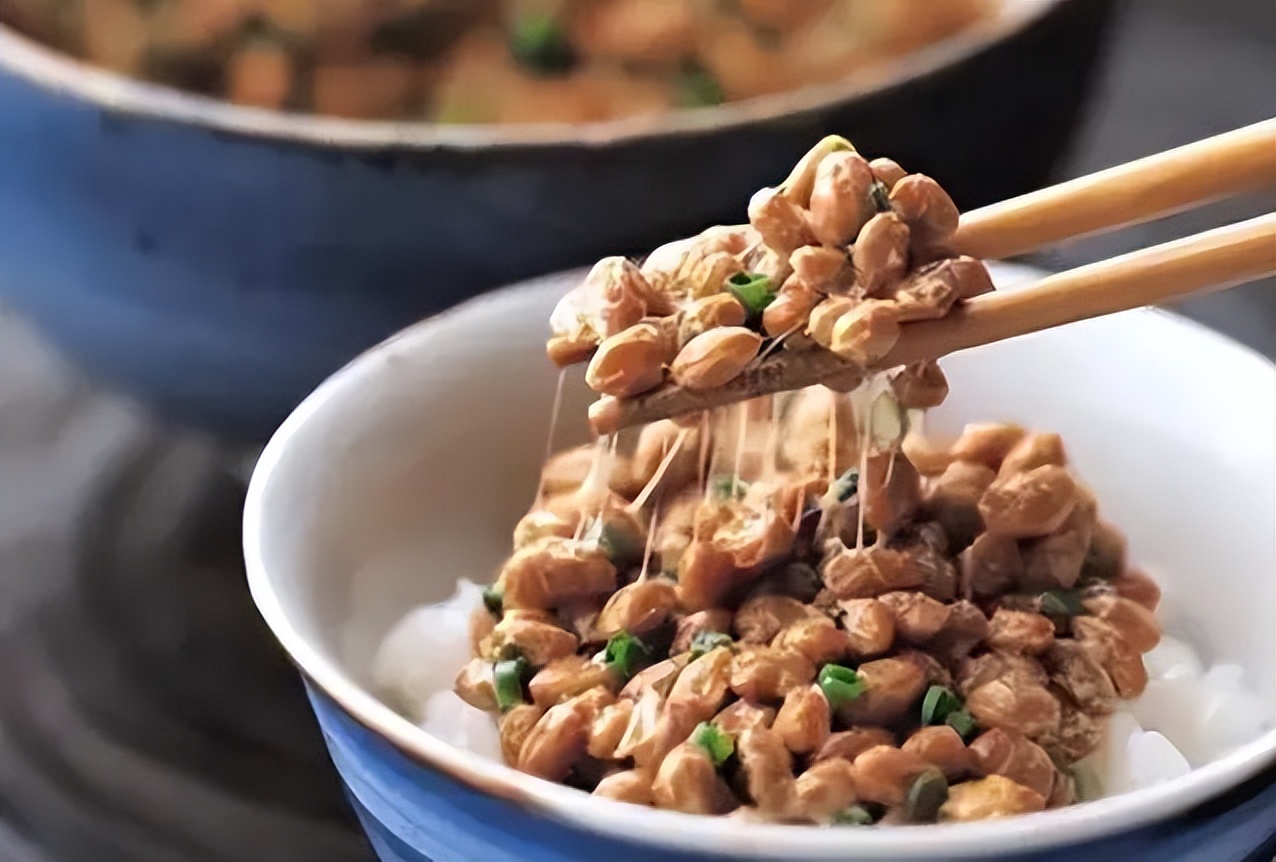 日本的纳豆都怎么吃,日本的传统纳豆