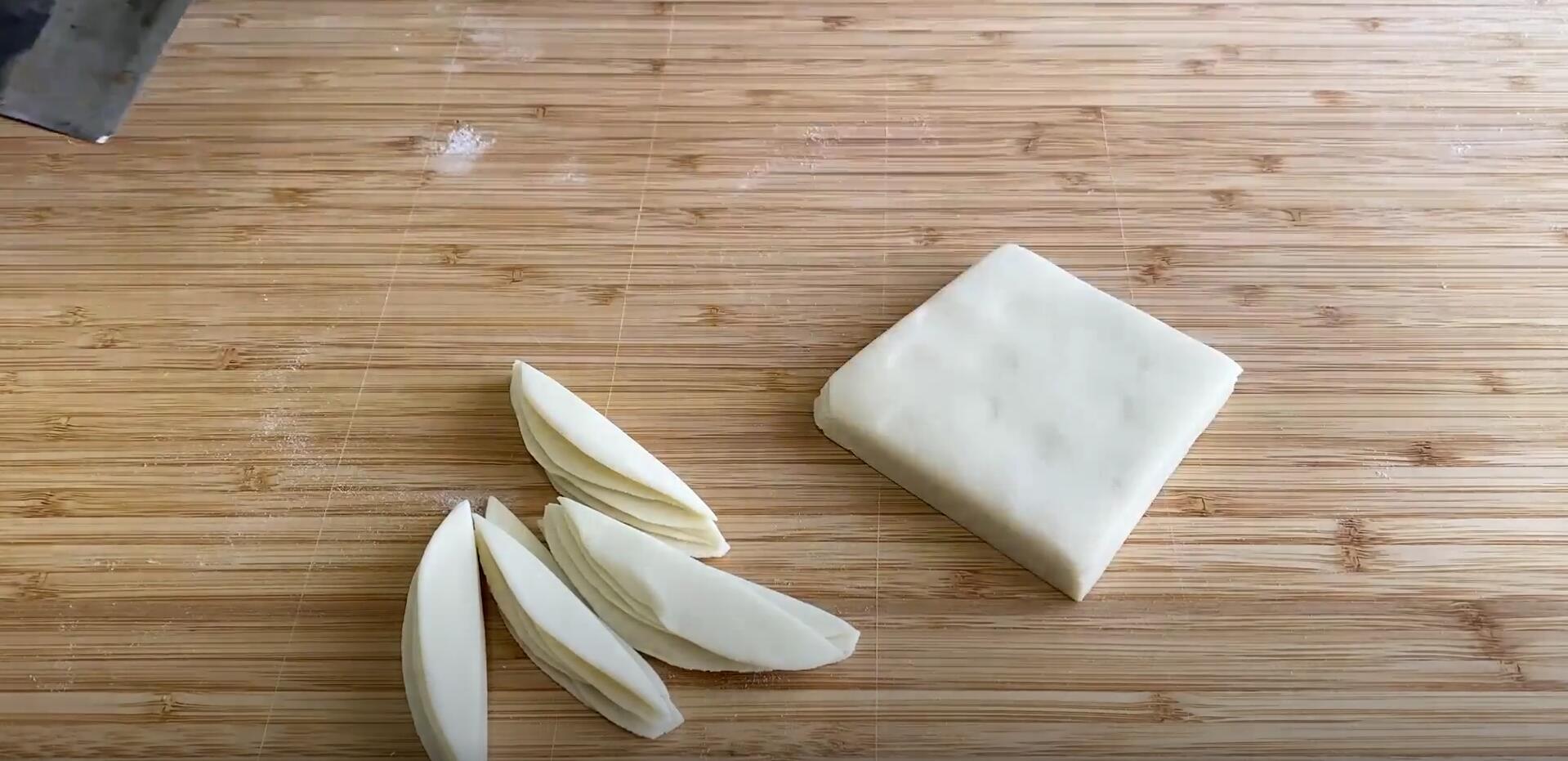 “安眠猛将”不是牛奶，每天坚持吃它，养心安神，人都显年轻了