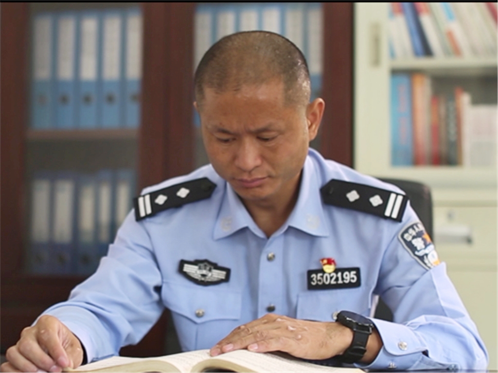 身边的医者榜样,身边的榜样医务人员