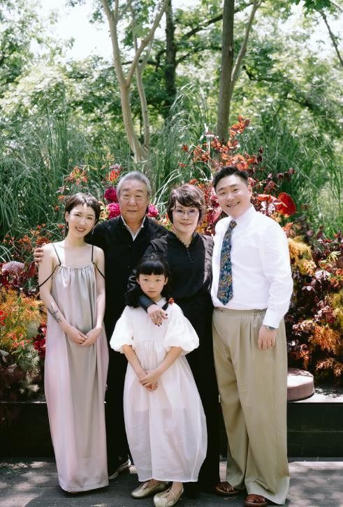 郝劭文婚礼释小龙伴郎,释小龙郝劭文当伴郎