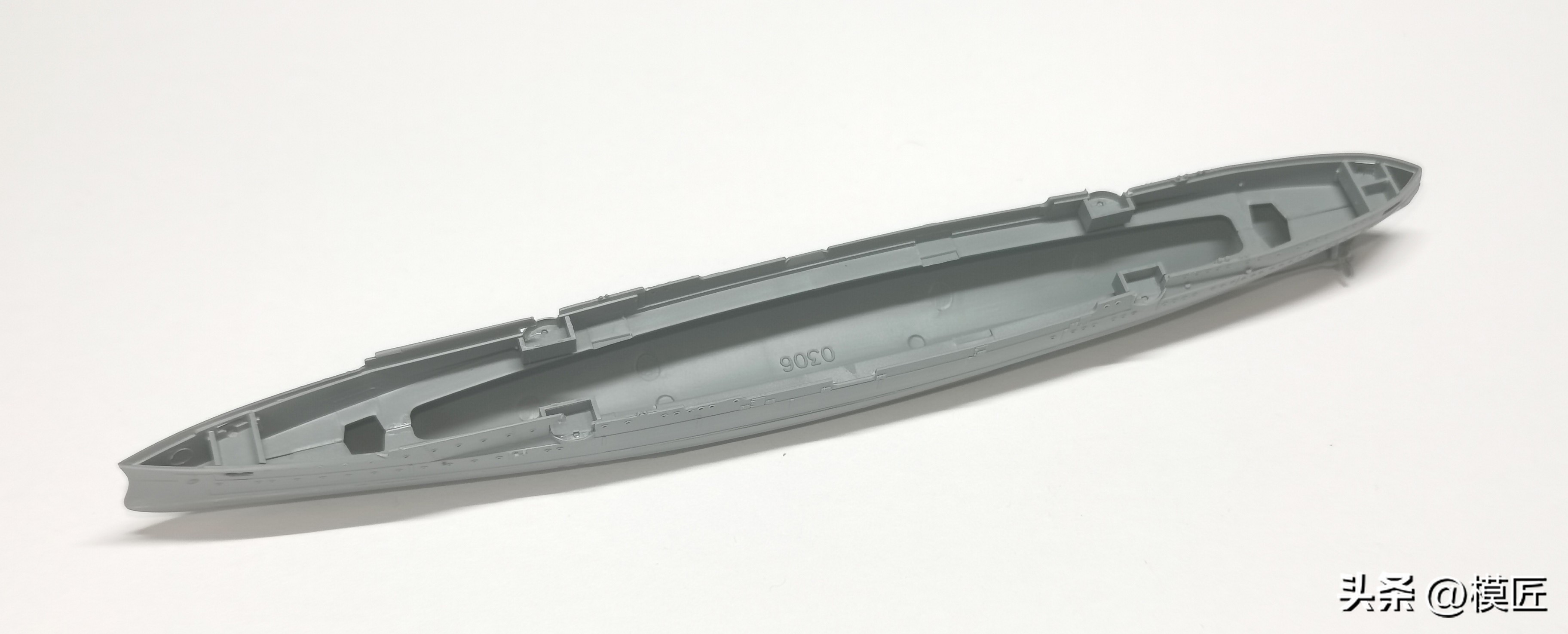 鹰翔1:700战列舰,一战德国埃姆登号轻巡洋舰