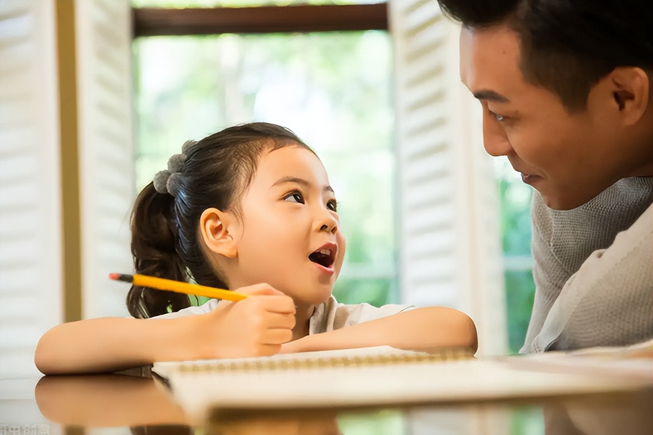 孩子三观正不正取决于父母的教育,三观不正的孩子该怎么教育