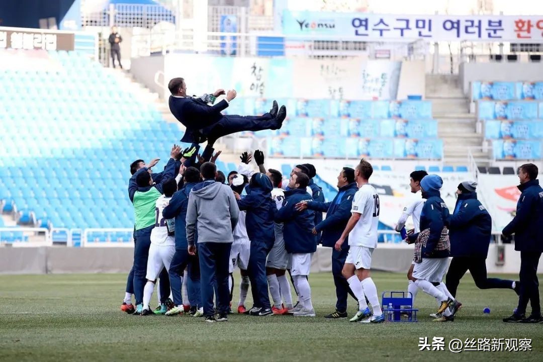 国足离职主教练,国足主教练里皮宣布辞职