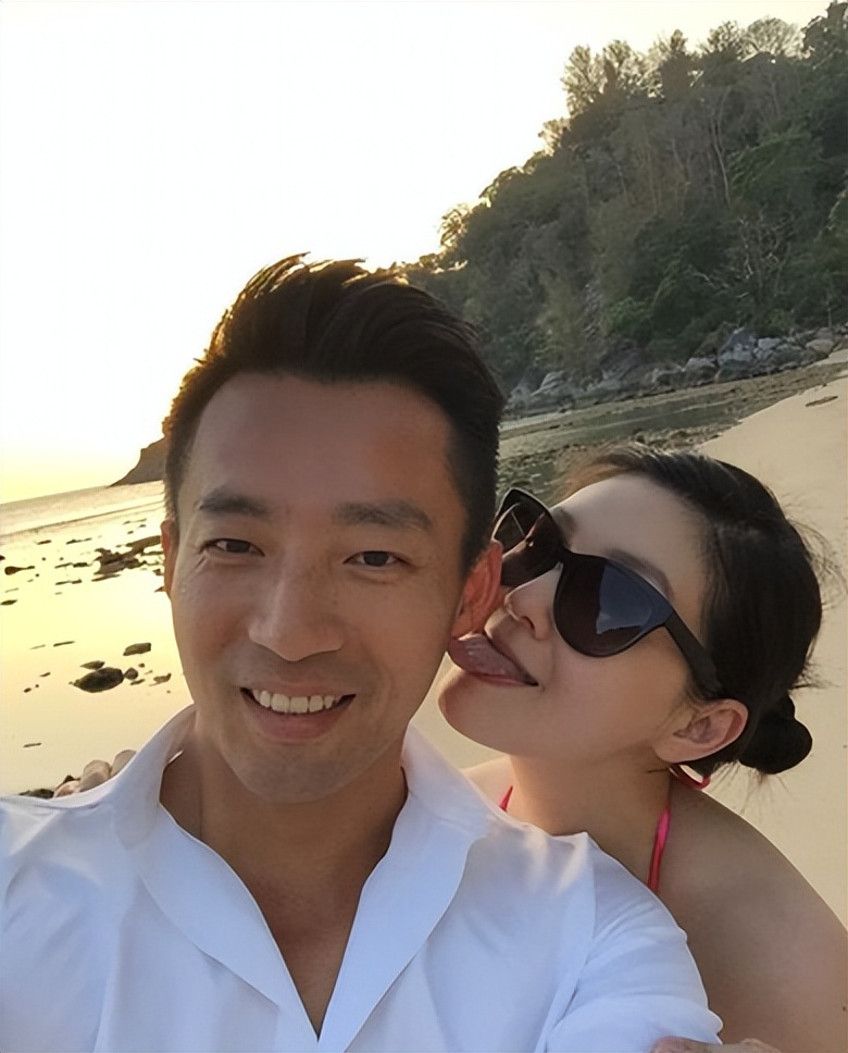 大s和汪小菲两败俱伤背后的原因,大s和汪小菲的离婚合同专业解读