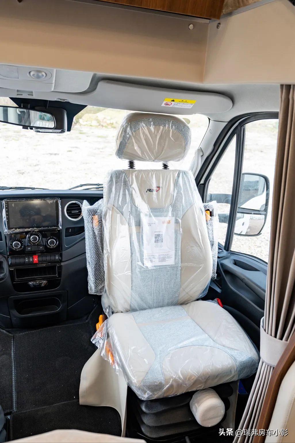 瑞弗v800房车二手,瑞弗v800房车双拓展多少钱一台