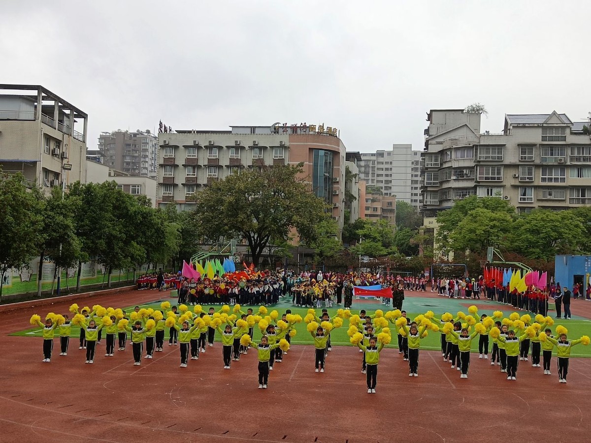 宜宾举办足球联赛的学校,航天小学运动会