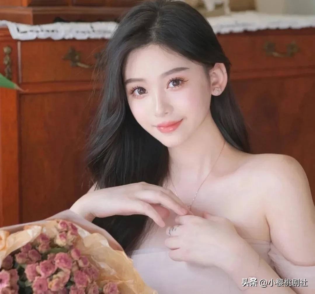 高定珠宝晚会上我的cp正在卖力营业引得台下一众富婆也嗑得发疯