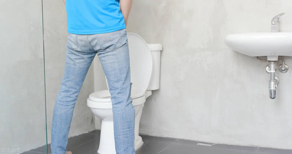 憋尿一时爽，膀胱“火葬场”！医生坦言：天再冷也不要憋尿