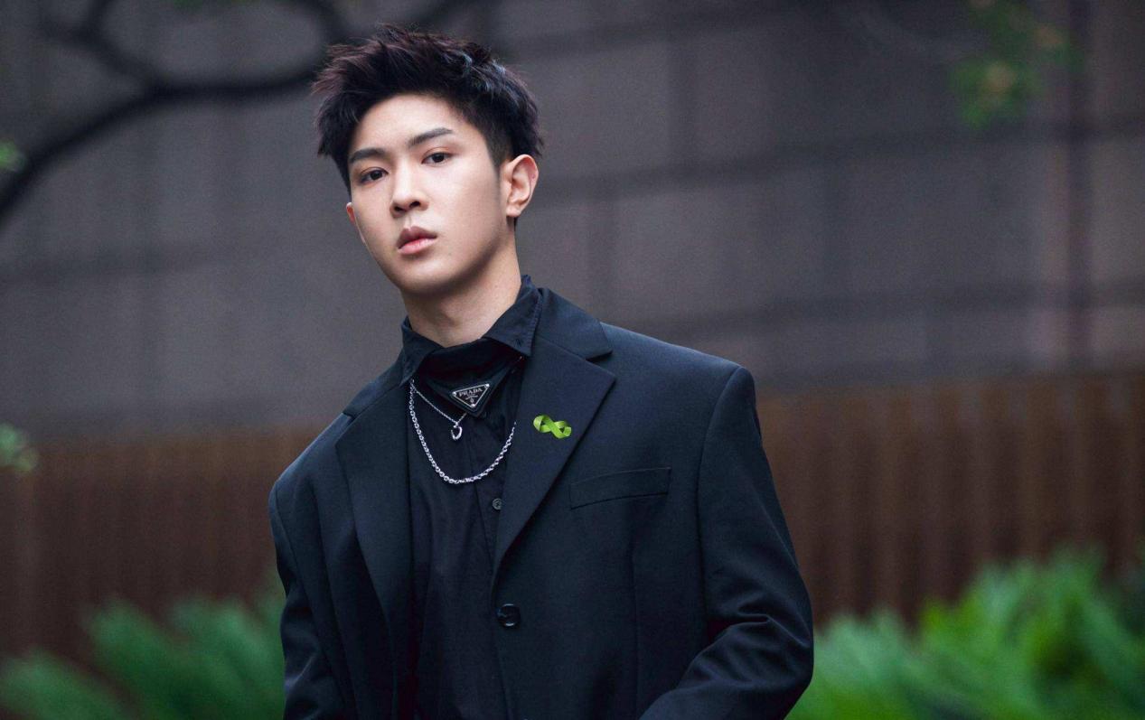 娱乐圈的最富有的富二代,娱乐圈最悲催的10大富二代