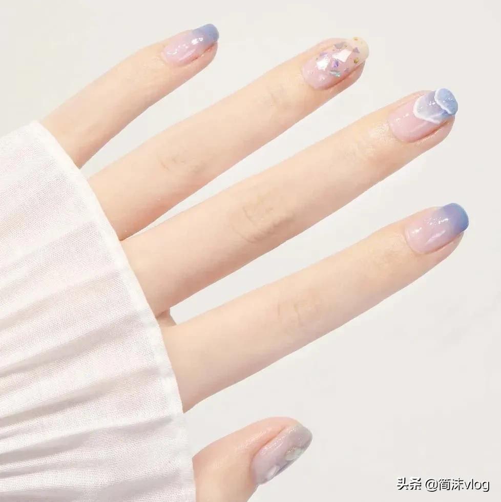 2022美甲爆款新年小短甲,适合2022过年的美甲图片