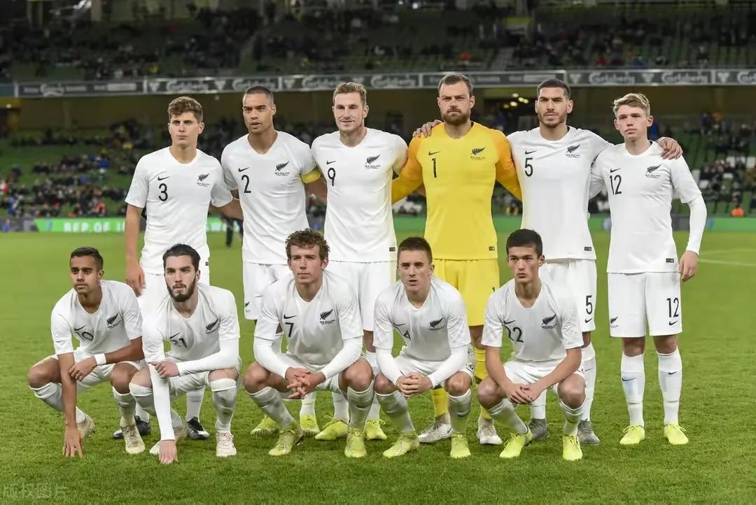 中国国足吴曦,国足vs新加坡预计首发：武磊领衔