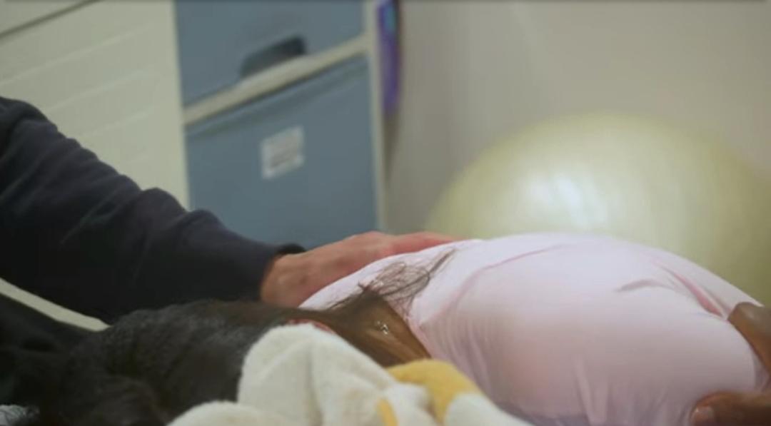 钟嘉欣为什么要在家分娩,钟嘉欣首次分享在家生三胎全过程